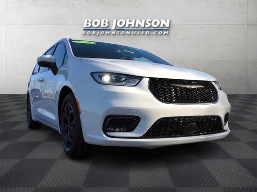 2023 Chrysler Pacifica Hybrid Touring L