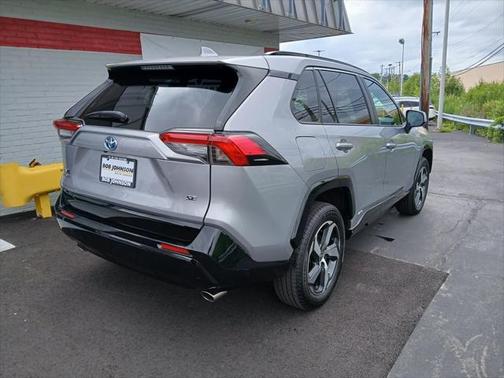2021 Toyota RAV4 Prime SE