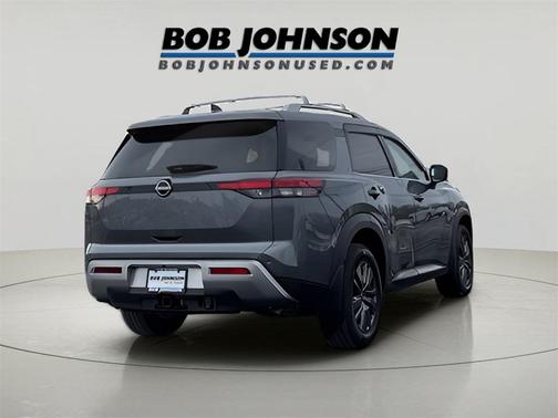 2025 Nissan Pathfinder Platinum 4WD