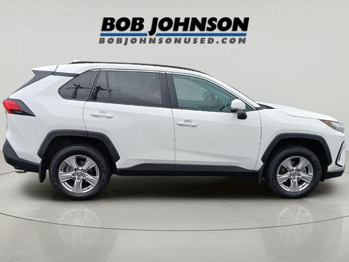 Ice Cap 2023 Toyota RAV4 XLE