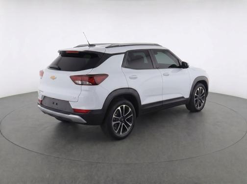 Summit White 2024 Chevrolet Trailblazer LT