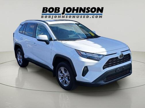 Ice Cap 2023 Toyota RAV4 XLE