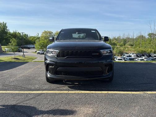 DB Black Clearcoat 2025 Dodge Durango GT AWD