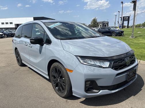 Sonic Gray Pearl 2025 Honda Odyssey Sport-L