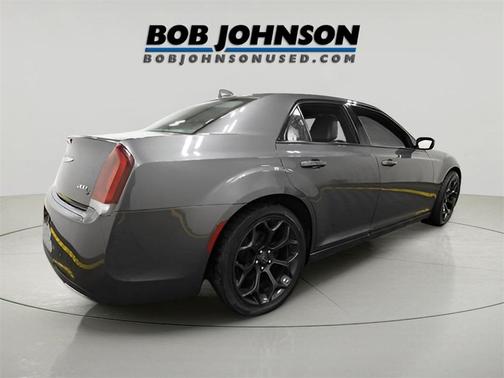 2019 Chrysler 300 S