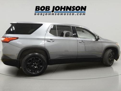 Satin Steel Metallic 2021 Chevrolet Traverse LS