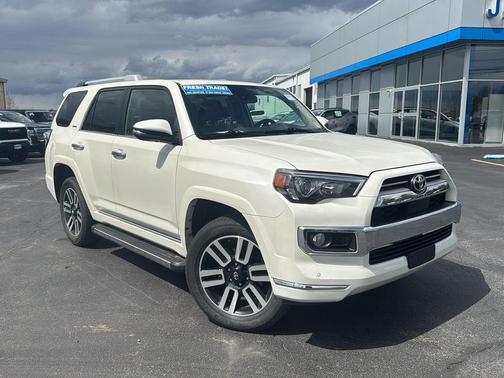 Blizzard Pearl 2020 Toyota 4Runner Limited