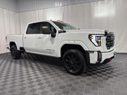 2024 GMC Sierra 2500 AT4