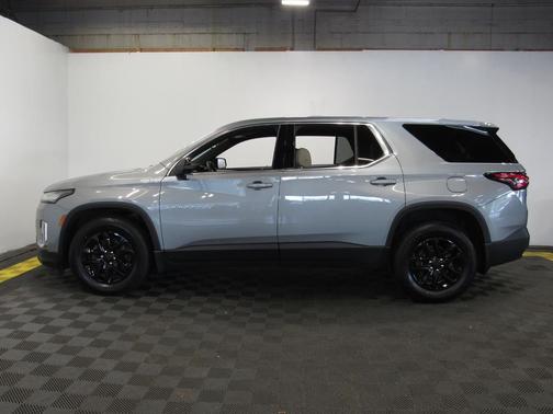 Sterling Gray Metallic 2023 Chevrolet Traverse LS