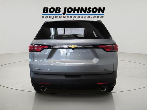 Sterling Gray Metallic 2023 Chevrolet Traverse LS