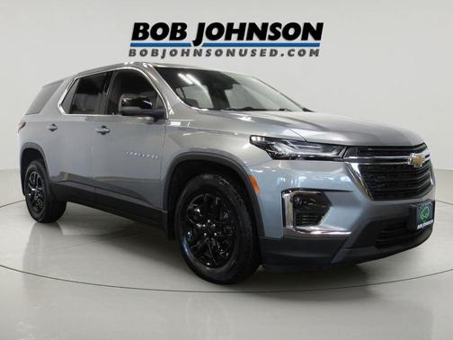 Sterling Gray Metallic 2023 Chevrolet Traverse LS