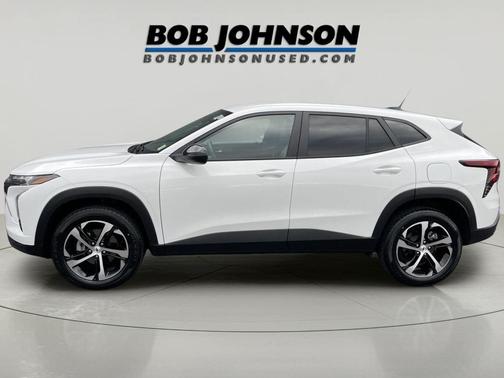 Summit White 2024 Chevrolet Trax FWD 1RS
