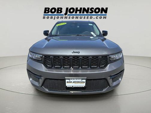 Baltic Gray Metallic Clearcoat 2024 Jeep Grand Cherokee Limited