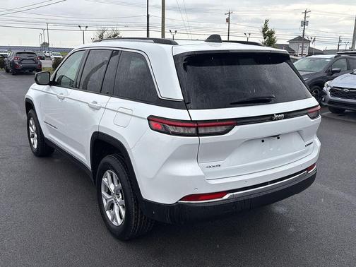 Bright White Clearcoat 2022 Jeep Grand Cherokee Limited
