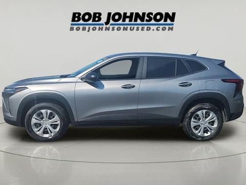Sterling Gray Metallic 2024 Chevrolet Trax LS