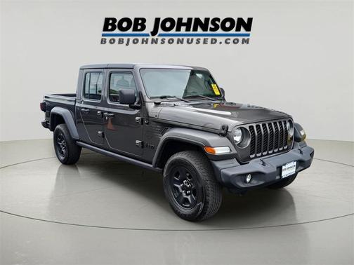 2021 Jeep Gladiator Sport