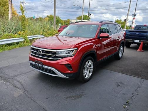 2022 Volkswagen Atlas 3.6L SE w/Technology