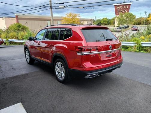 2022 Volkswagen Atlas 3.6L SE w/Technology