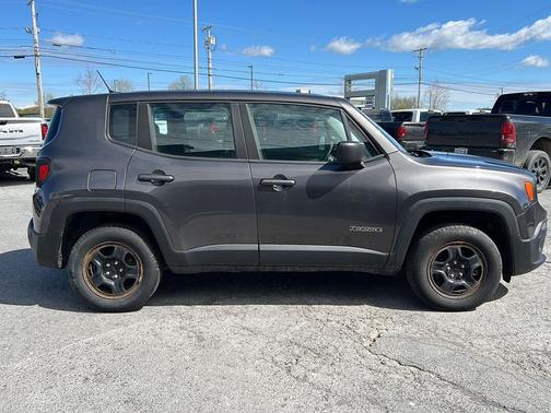 Granite Crystal Metallic Clearcoat 2017 Jeep Renegade Sport