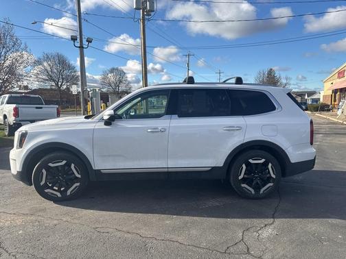 2024 Kia Telluride S