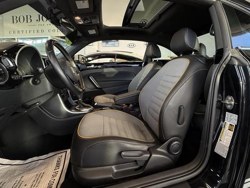 2018 Volkswagen Beetle 2.0T Dune