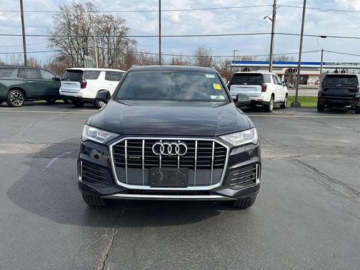 Night Black 2021 Audi Q7 45 Premium