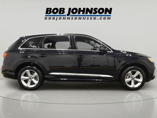 Night Black 2021 Audi Q7 45 Premium