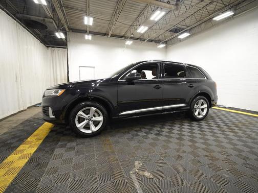 Night Black 2021 Audi Q7 45 Premium