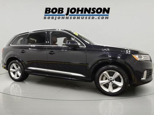 Night Black 2021 Audi Q7 45 Premium