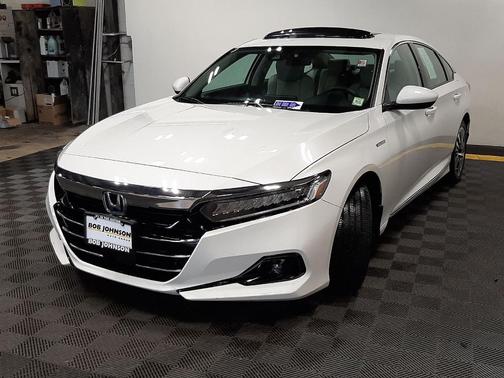 Platinum White Pearl 2021 Honda Accord Hybrid EX