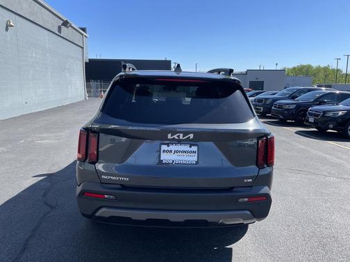Gravity Grey 2023 Kia Sorento S