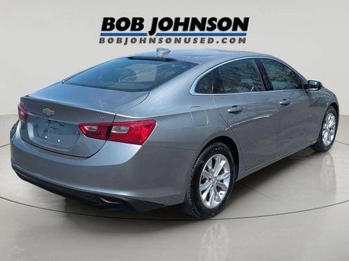 Sterling Gray Metallic 2023 Chevrolet Malibu FWD 1LT