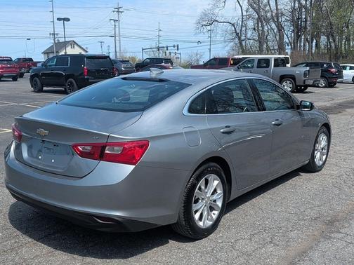 Sterling Gray Metallic 2023 Chevrolet Malibu FWD 1LT