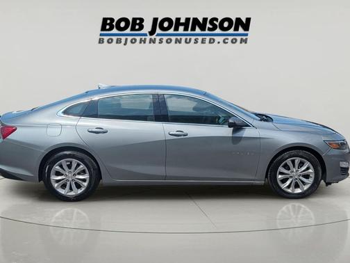Sterling Gray Metallic 2023 Chevrolet Malibu FWD 1LT