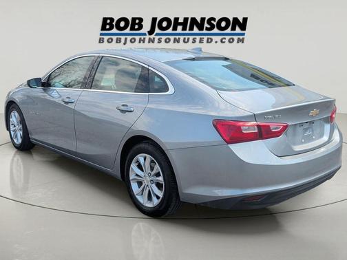 Sterling Gray Metallic 2023 Chevrolet Malibu FWD 1LT