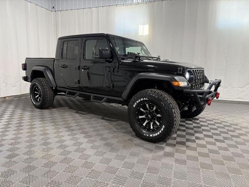 Black Clearcoat 2020 Jeep Gladiator Sport S