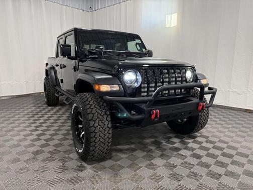 Black Clearcoat 2020 Jeep Gladiator Sport S