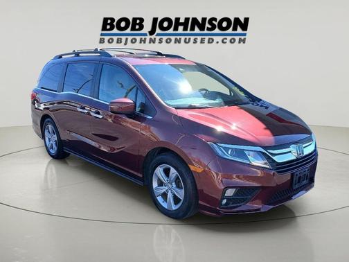 Deep Scarlet Pearl 2019 Honda Odyssey EX-L