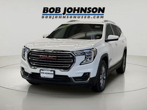 Summit White 2024 GMC Terrain SLT