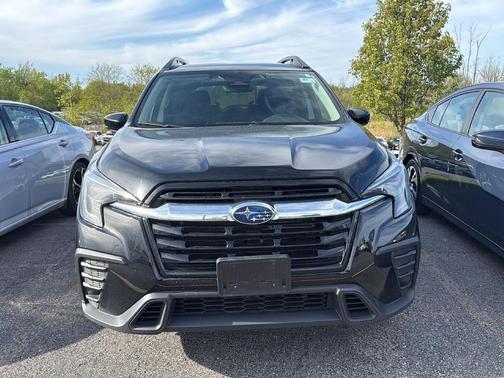Crystal Black Silica 2024 Subaru Ascent Premium 7-Passenger