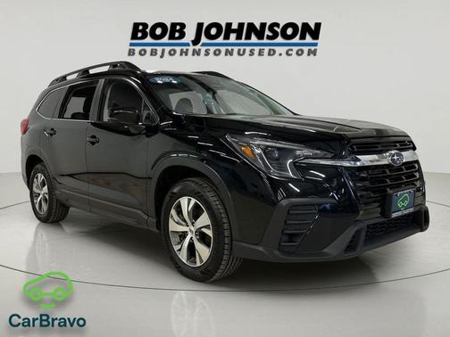 Crystal Black Silica 2024 Subaru Ascent Premium 7-Passenger