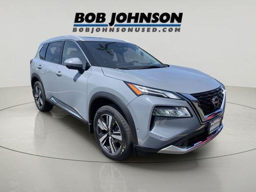 Boulder Gray Pearl 2022 Nissan Rogue Platinum