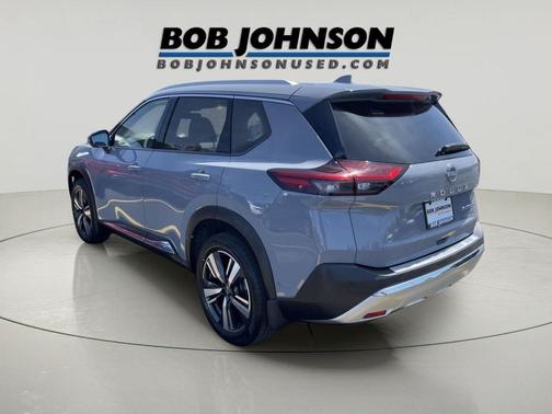 Boulder Gray Pearl 2022 Nissan Rogue Platinum