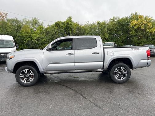 2016 Toyota Tacoma SR5