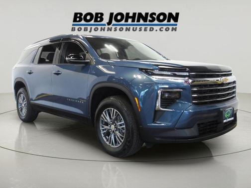 Lakeshore Blue Metallic 2025 Chevrolet Traverse LT