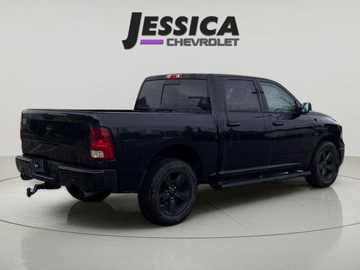 Brilliant Black Crystal Pearlcoat 2018 RAM 1500 Big Horn