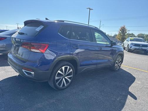 2022 Volkswagen Taos 1.5T SE