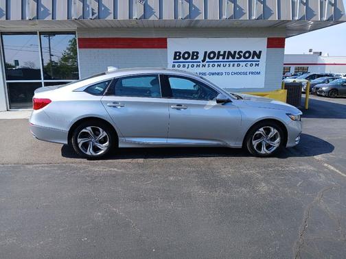 Lunar Silver Metallic 2018 Honda Accord EX