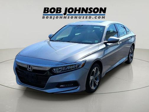 Lunar Silver Metallic 2018 Honda Accord EX