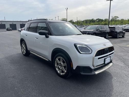 Nanuq White Metallic 2025 MINI Countryman Cooper S ALL4